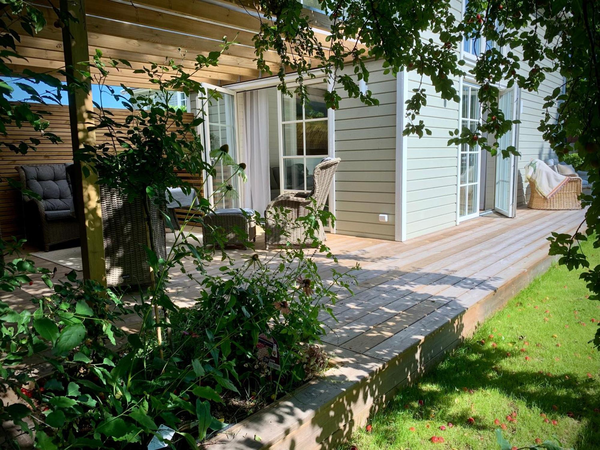 Strandnaera, Pergola, P-Plats I Hoellviken Zewnętrze zdjęcie